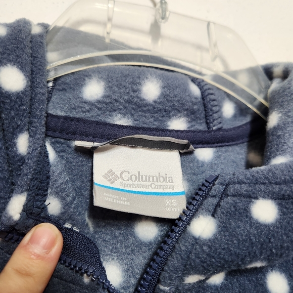 Columbia/ Pullover Fleece Poncho - Picture 2 of 6